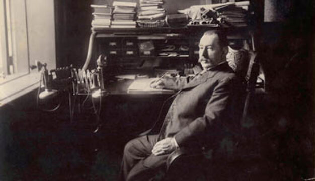 Pat Lyons in Mobile Mayor’s Office, 1913