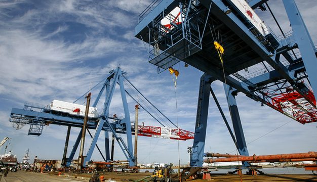 New Cranes at Alabama State Docks