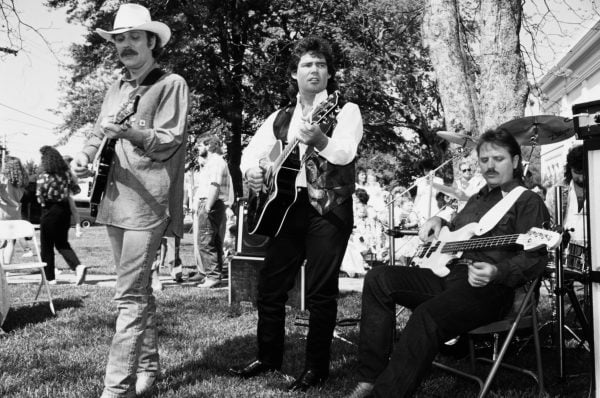Shenandoah performing for a music video outside of the Colbert County Courthouse in Tuscumbia
