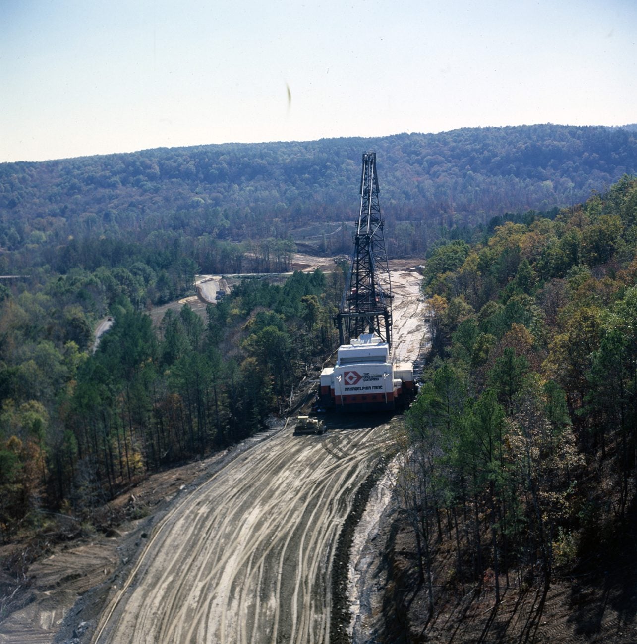 Walking Dragline Mining Machine
